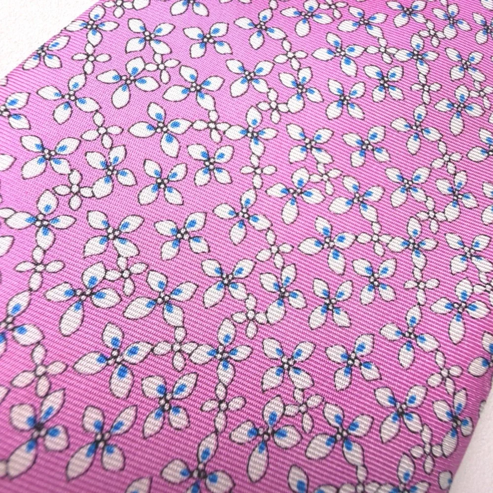 Tommy Hilfiger Mens 100% Silk Necktie Pink Floral Geometric Classic Tie